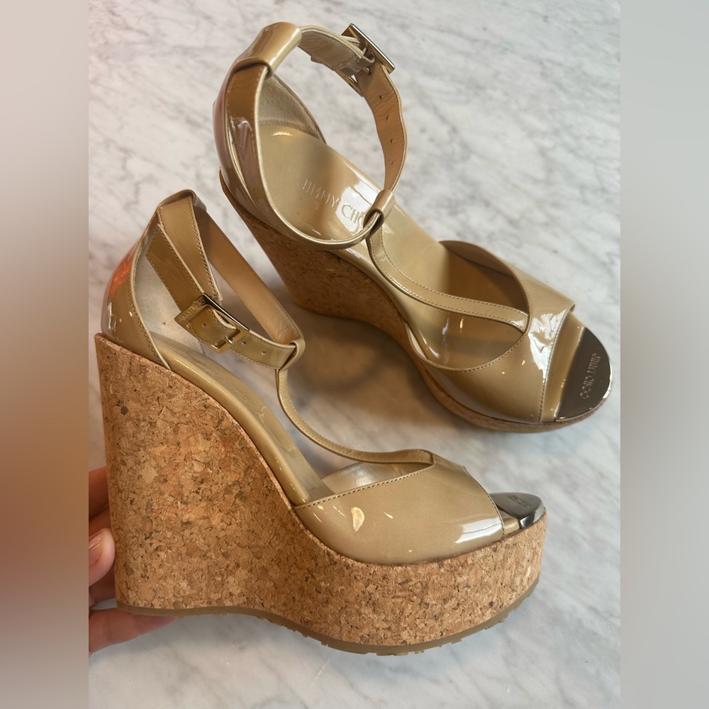 JIMMY CHOO tan/cork screw wedges
